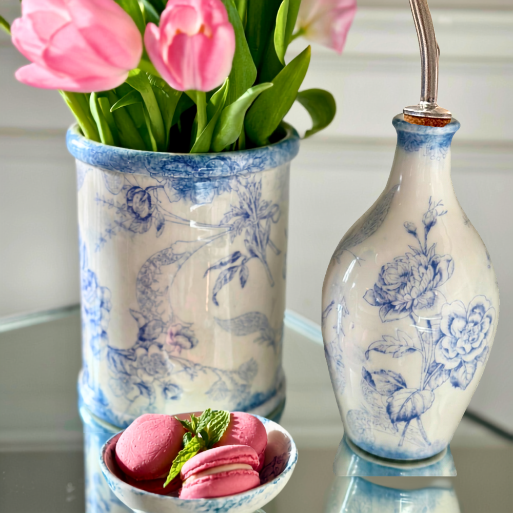 Giulietta Blue Oil Bottle