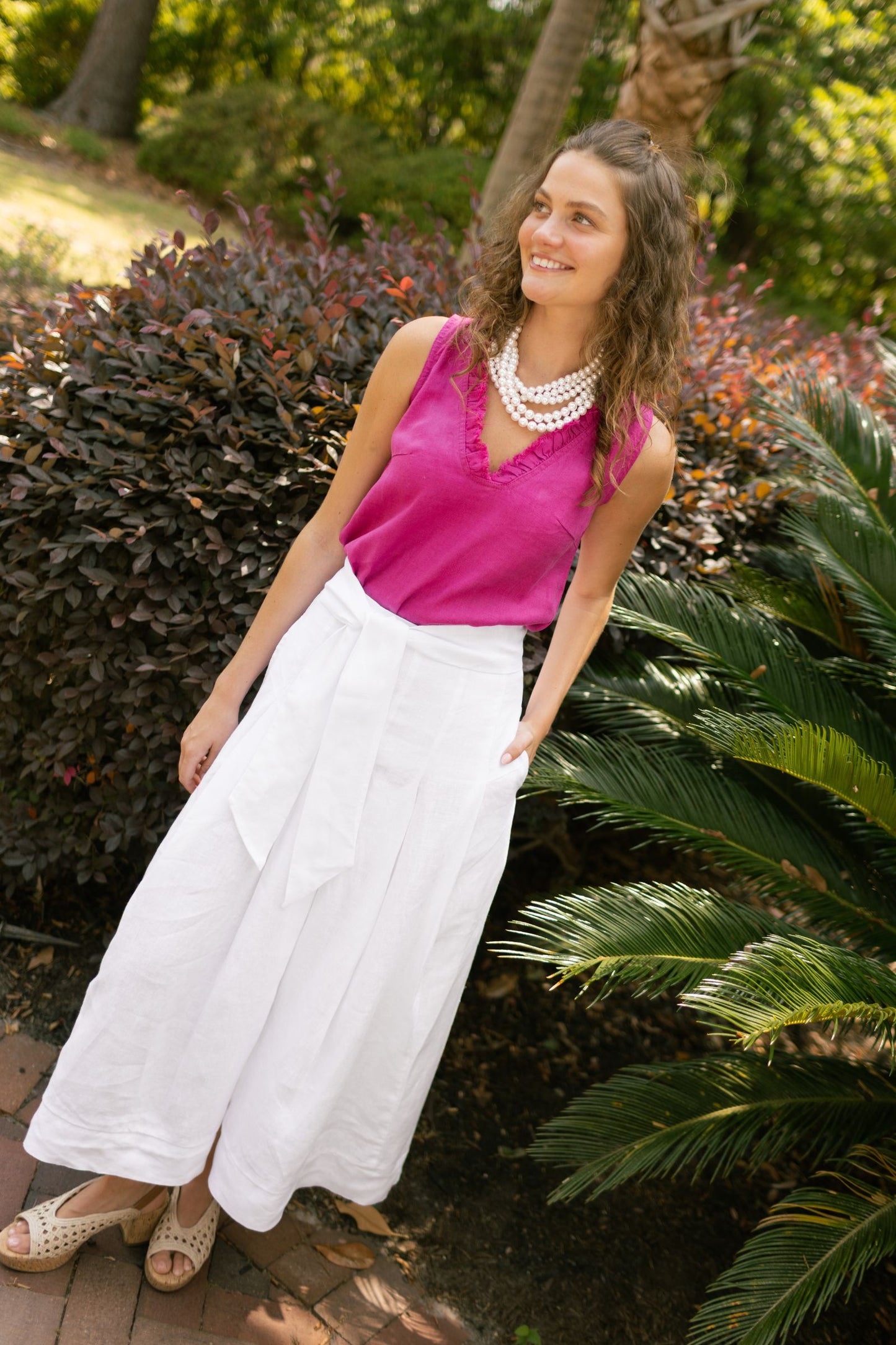 Tiburon Sleeveless Linen Tank
