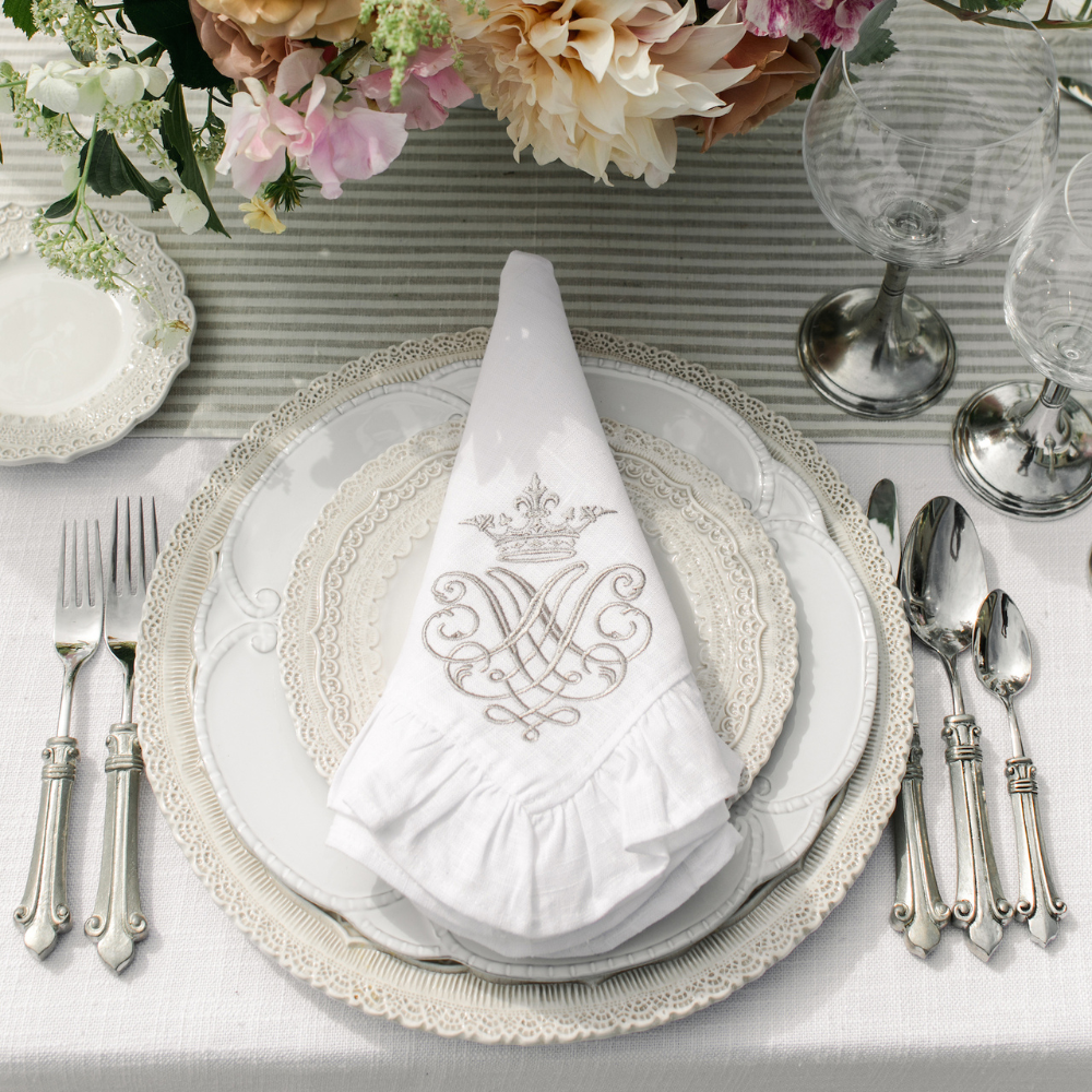 Arte Italica Finezza cream bread plate – handcrafted Italian tableware with lace detailing