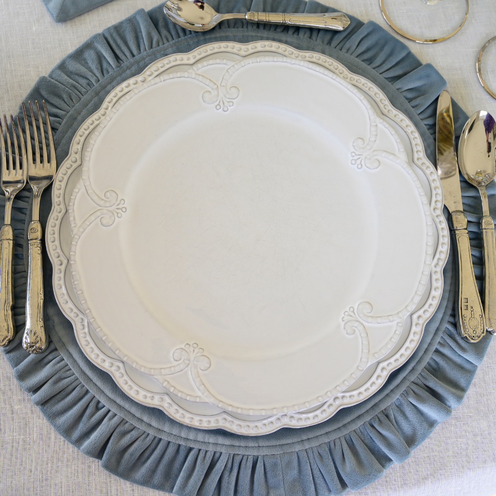 Arte Italica Bella Bianca rosette dinner plate Italian stoneware