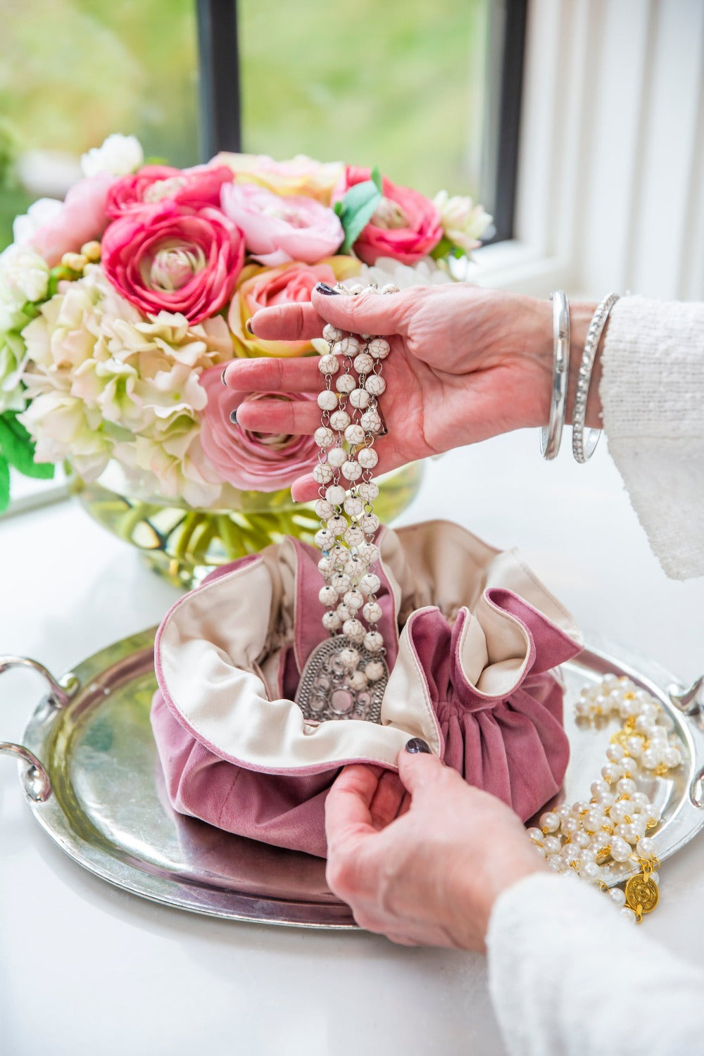 Velvet Jewelry Blossom Pouch