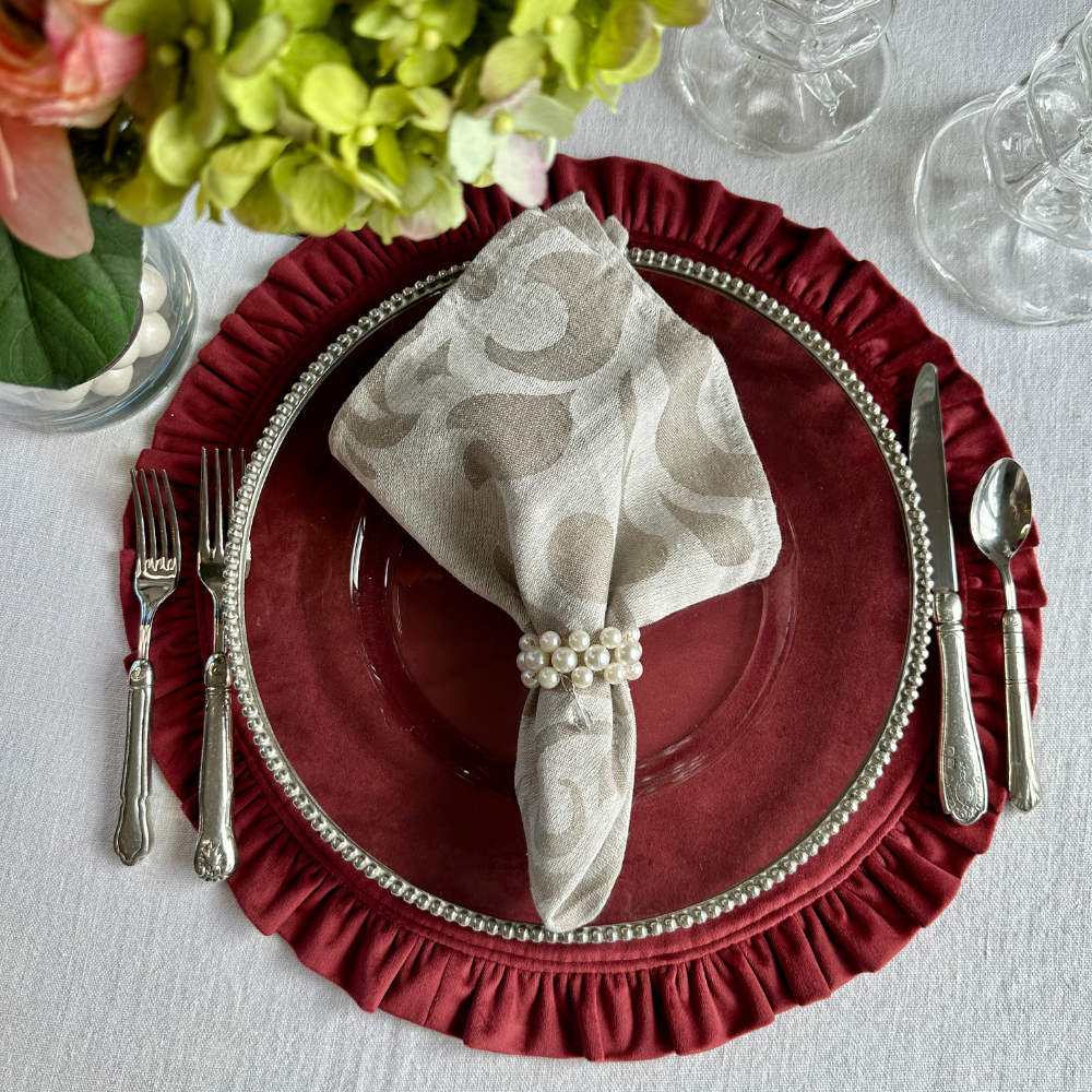 Pearl with Teardrop Napkin Ring Set (4)