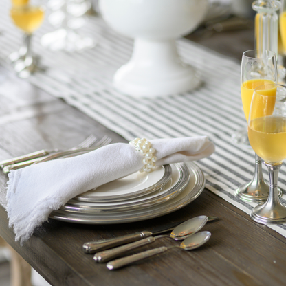 Pearl with Teardrop Napkin Ring Set (4)