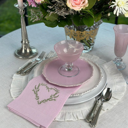 Vineyard Heart Linen Tri-Fold Napkin