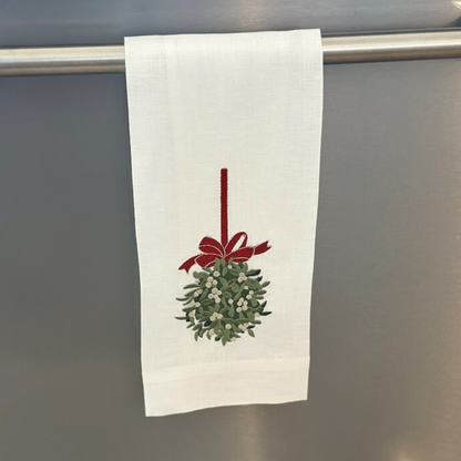 Mistletoe Ball Linen Towel