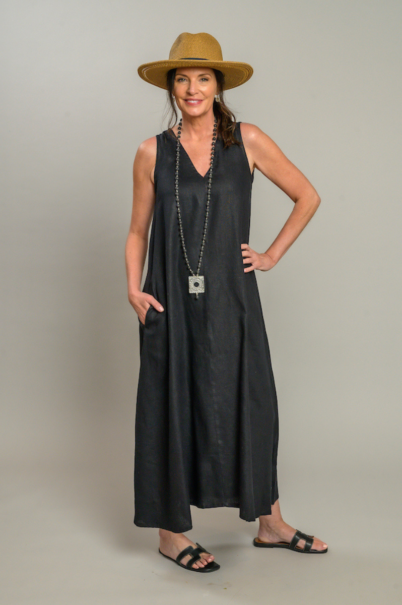 Katherine Linen Dress | V-Neck A-Line in Black & White | Crown Linen Designs Arte Italica Katherine Linen Dress | V-Neck A-Line in Black & White | Crown Linen Designs Arte Italica