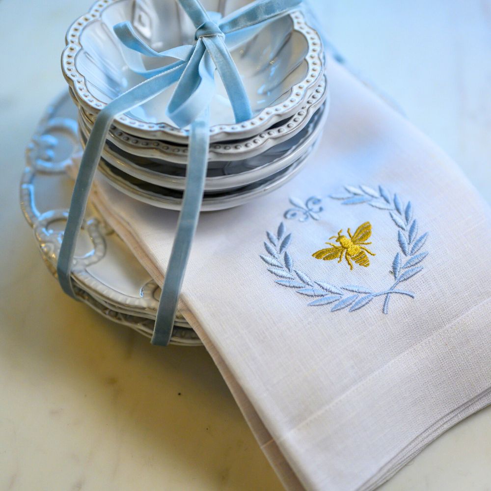 Italian Bee Linen Tri-Fold Napkin