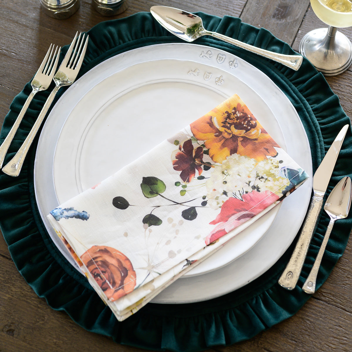 Firenze Charger white Italian stoneware dinner charger plate for elegant tables with napkin