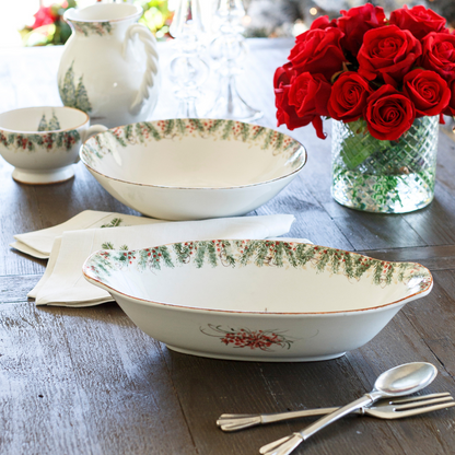 Arte Italica Natale oval serving bowl hand painted winterberries Italian ceramic holiday serving