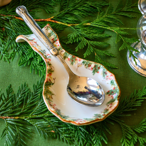 Natale Spoon Rest | Hand-Painted Italian Christmas Ceramic | Arte