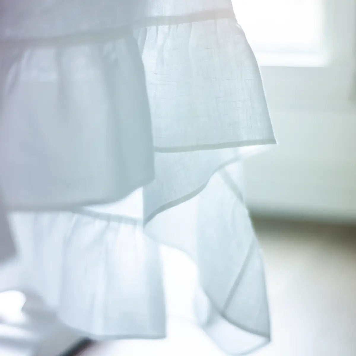 Rectangular Linen Tablecloth with Ruffle