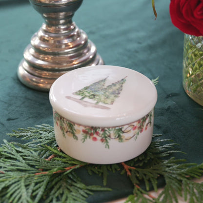 Arte Italica Natale keepsake box hand painted pine boughs Italian ceramic decorative accessory